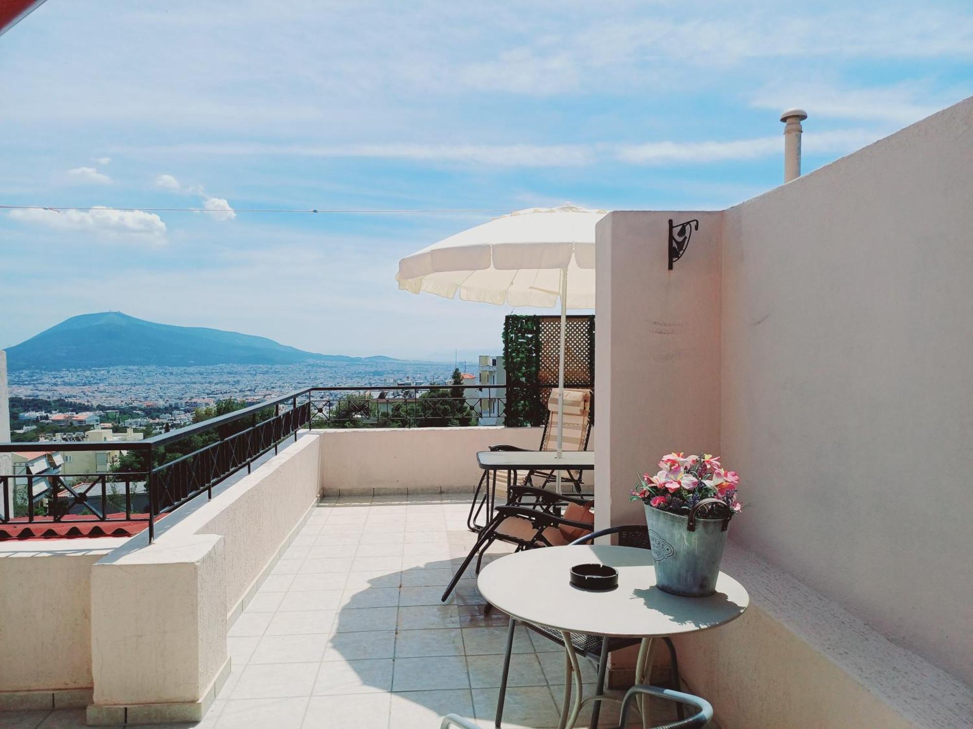Cozy Loft 360O View Of Athens Apartment Bilik gambar